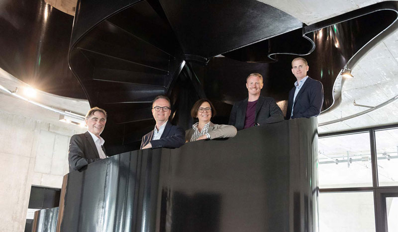 Businessfotos für die Website, Innenaufnahme, Gruppenfoto 5 Person